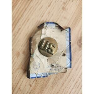 Vintage US Army Enlisted Man Collar Disk Insignia Pin Gemsco No.6032 w/ Card